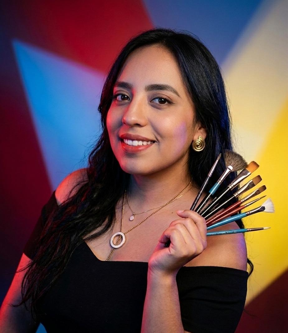 Paola García — Instructora de Arte